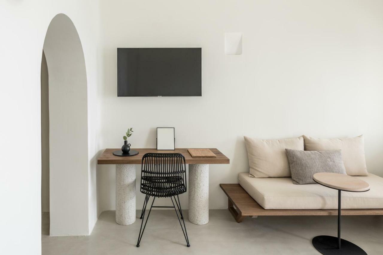 Enigma Suites Fira  Bagian luar foto
