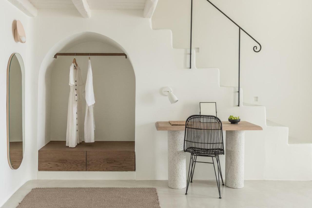 Enigma Suites Fira  Bagian luar foto